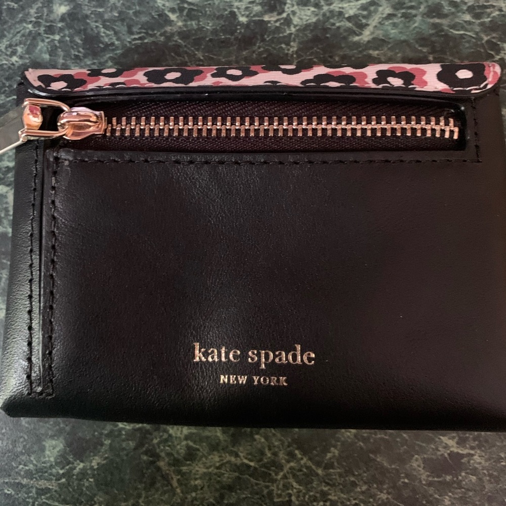 Kate Spade - Picture 2 of 4